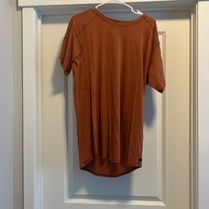 Men’s Lululemon shirt size L